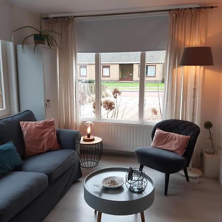 Modern En Sfeervol Appartement Aan Zee Met Airco زوتلاند المظهر الخارجي الصورة